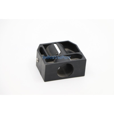 CLAMP F. PROXIMITY SWITCH M18  10136647