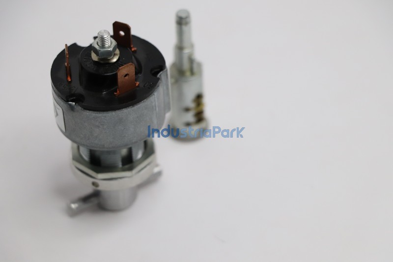 IGNITION SWITCH 8.8505.0