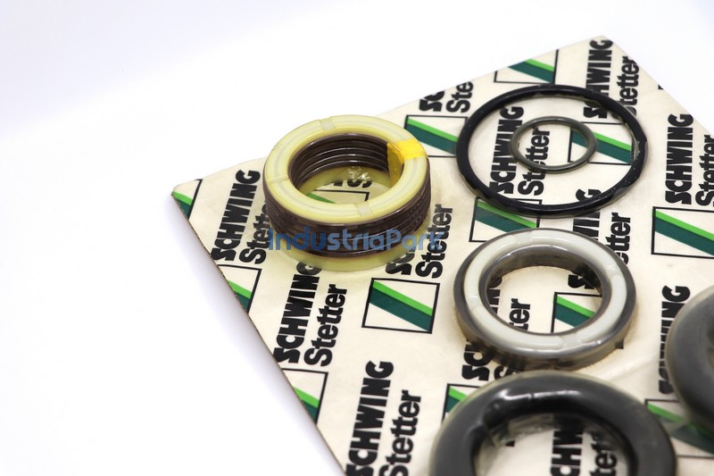 SEALING SET FOR HYD. CYLINDER  10011127