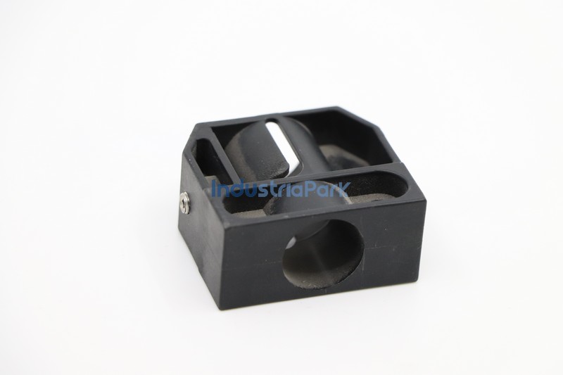 CLAMP F. PROXIMITY SWITCH M18  10136647
