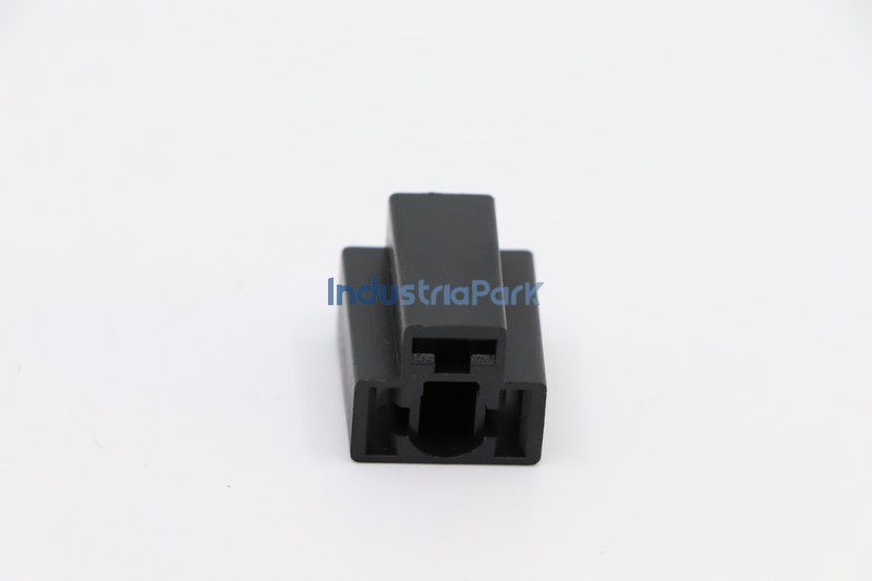 PLUG HOUSING FOR RELAYS  10151318