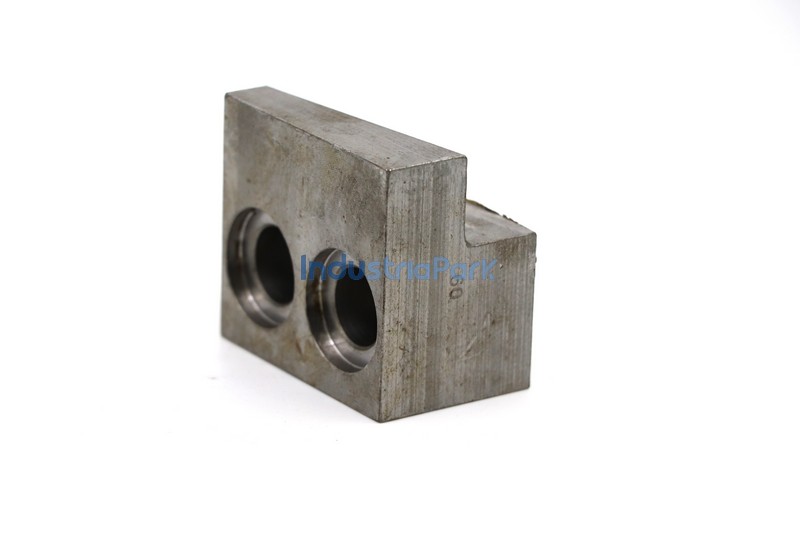 LEFT CLAMP PIECE 10032789