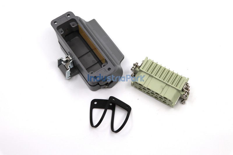 FLANGE TYPE SOCKET  10025811