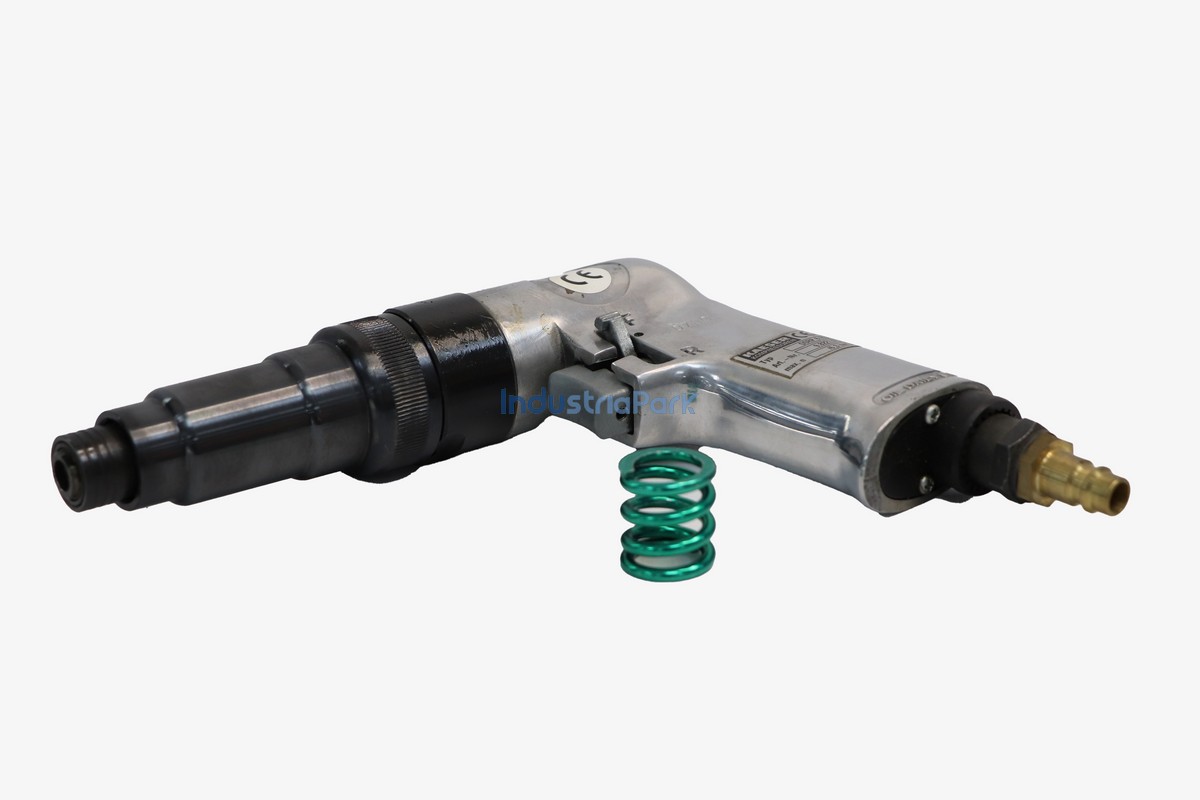 SCREWDRIVER